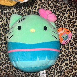 Hello kitty squishmallow